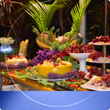 Ilha de comidas e petiscos no Réveillon do Cyan Resort