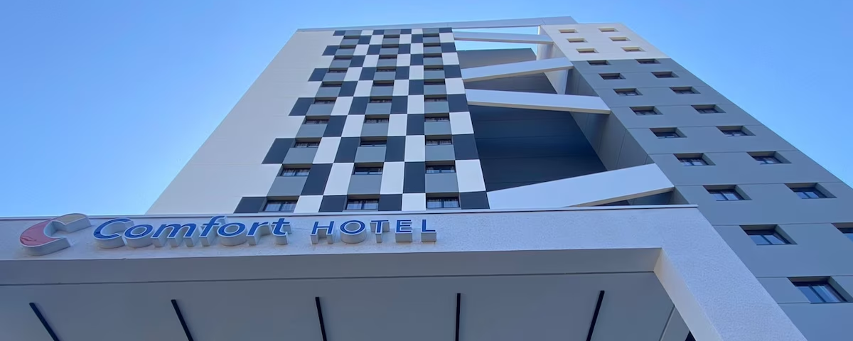 Prédio Comfort Hotel Presidente Prudente 