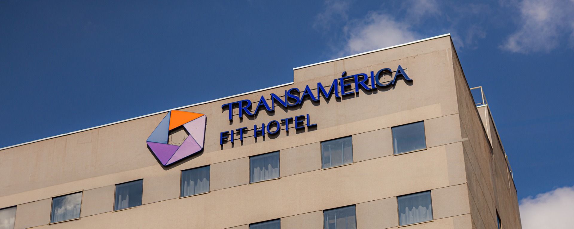 Banner Transamerica Fit Rio Verde