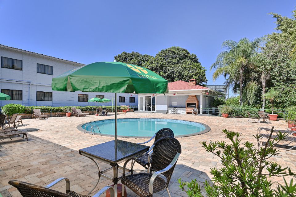 hotel em poços de caldas com piscina