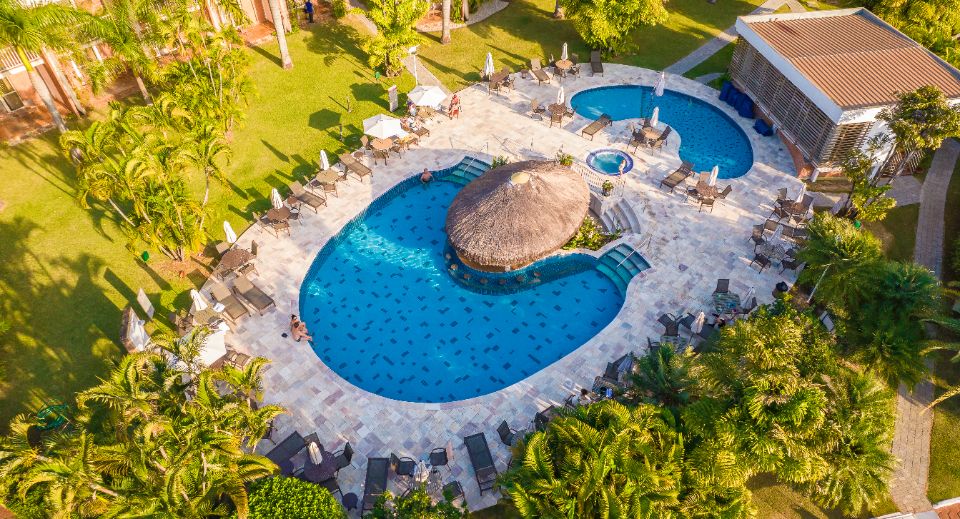hotel em poços de caldas com piscina